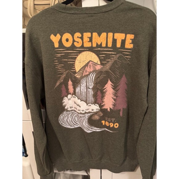 Bowery Supply Co. Yosemite Crewneck Sweatshirt – Forest Green, Size Medium - Picture 2 of 3